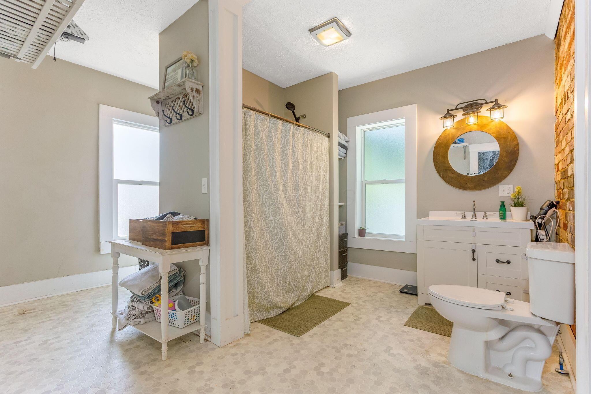 141 E 5th Avenue, Lancaster, Ohio image 48