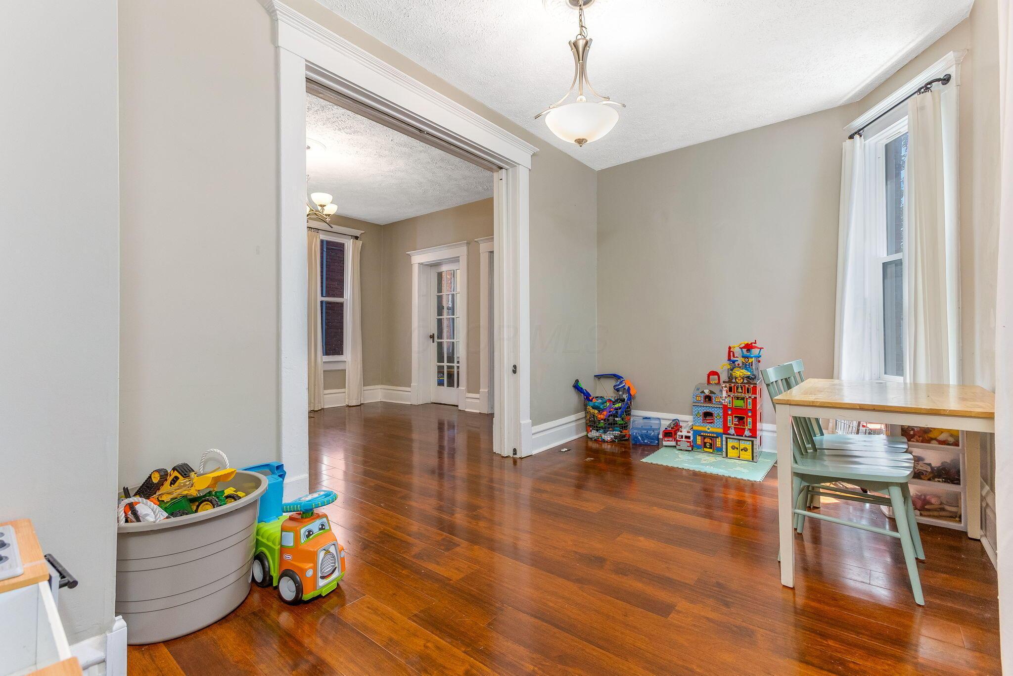 141 E 5th Avenue, Lancaster, Ohio image 24