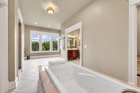 Tiny photo for 27 Granview Crossing, Granville, OH 43023 (MLS # 226021331)