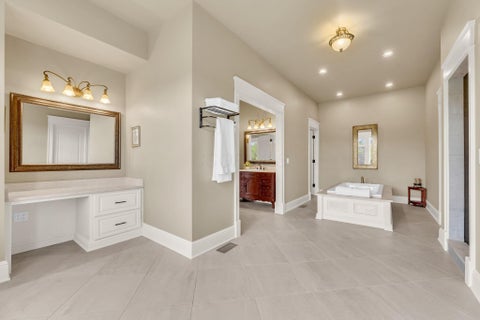 Tiny photo for 27 Granview Crossing, Granville, OH 43023 (MLS # 226021331)
