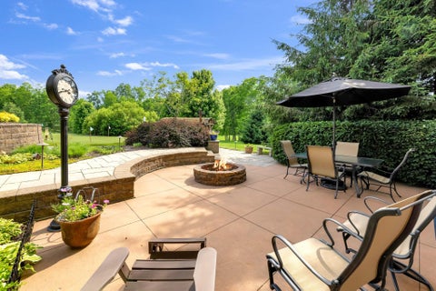 Tiny photo for 27 Granview Crossing, Granville, OH 43023 (MLS # 226021331)