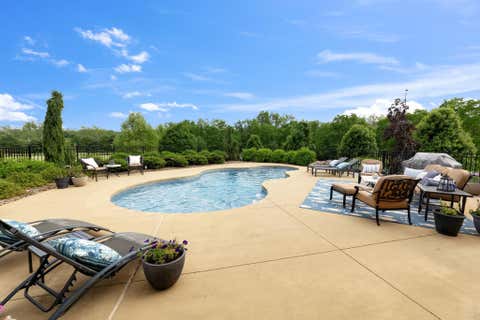 Tiny photo for 27 Granview Crossing, Granville, OH 43023 (MLS # 226021331)