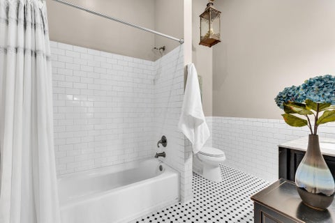Tiny photo for 27 Granview Crossing, Granville, OH 43023 (MLS # 226021331)