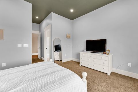 Tiny photo for 27 Granview Crossing, Granville, OH 43023 (MLS # 226021331)