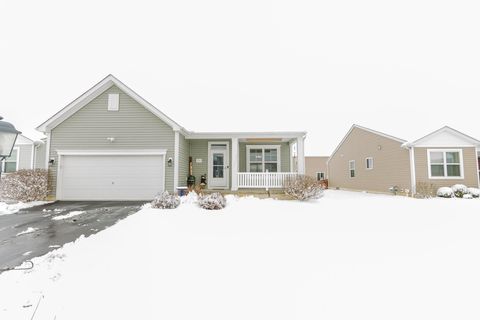 Photo of 354 Glen Crossing Drive, Etna, OH 43062 (MLS # 225044367)