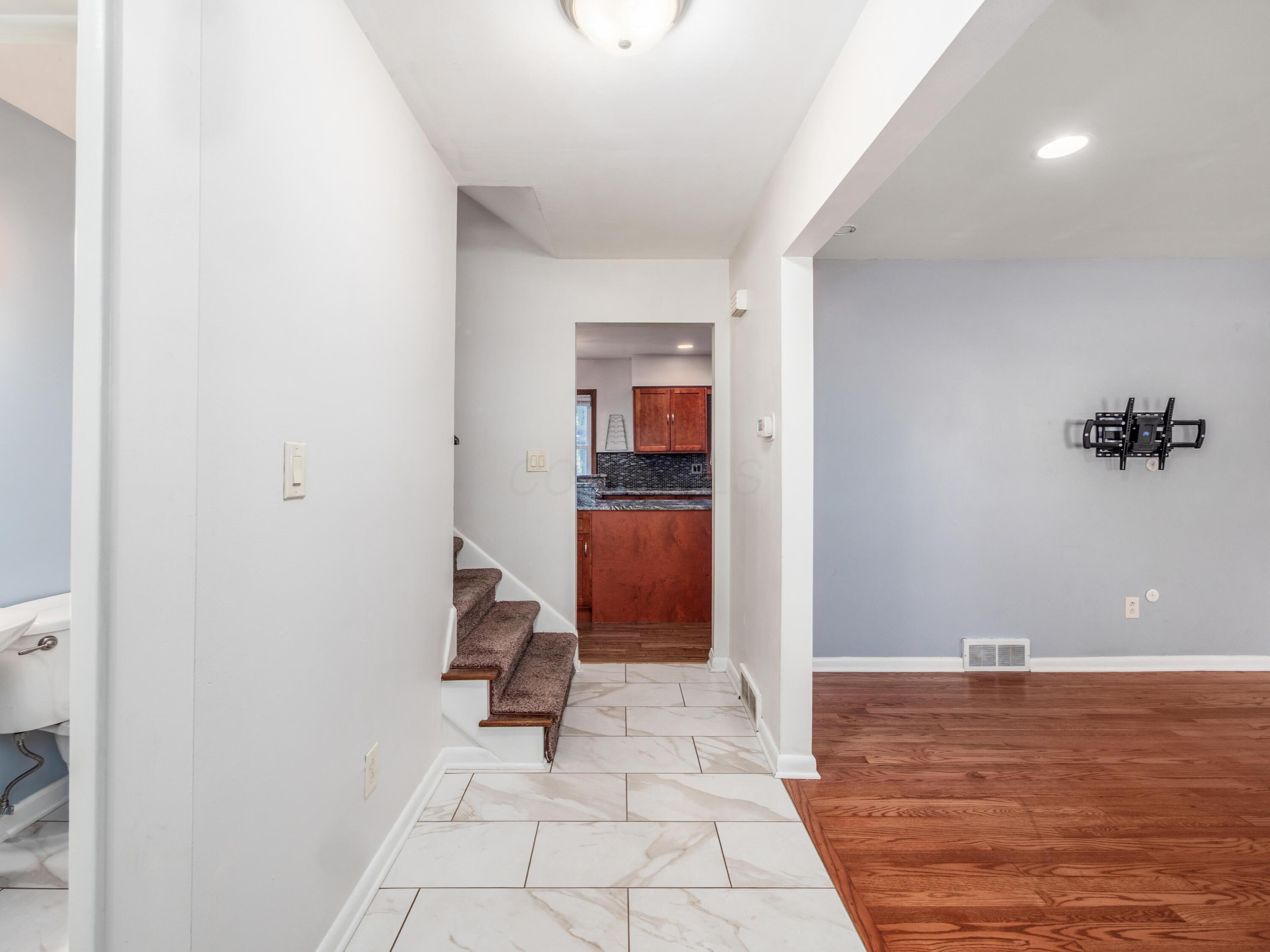 975 Kennington Avenue, Columbus, Ohio image 9