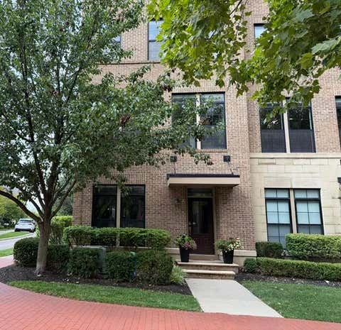 Photo of 888 Burr Avenue 20 #20, Grandview Heights, OH 43212 (MLS # 226031003)