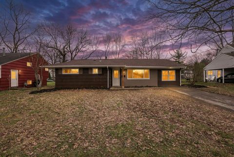 Photo of 727 Kettering Road, Columbus, OH 43202 (MLS # 226008489)