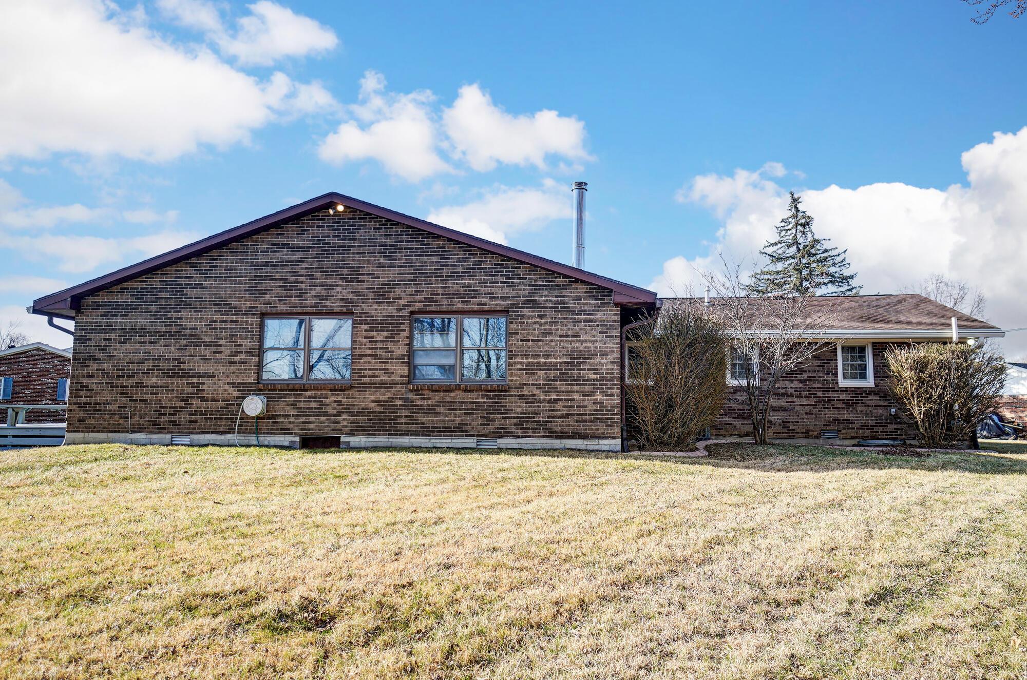 2575 Rosewood Drive, Troy, Ohio image 42