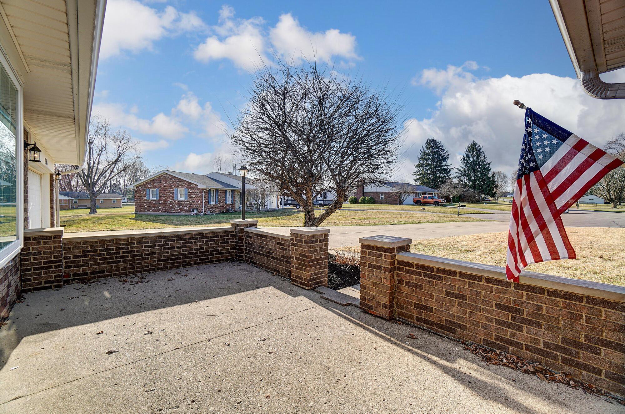 2575 Rosewood Drive, Troy, Ohio image 6