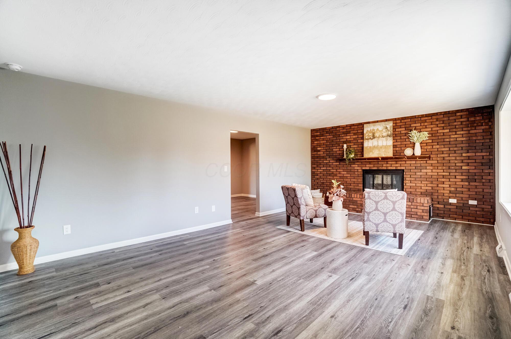 2575 Rosewood Drive, Troy, Ohio image 8