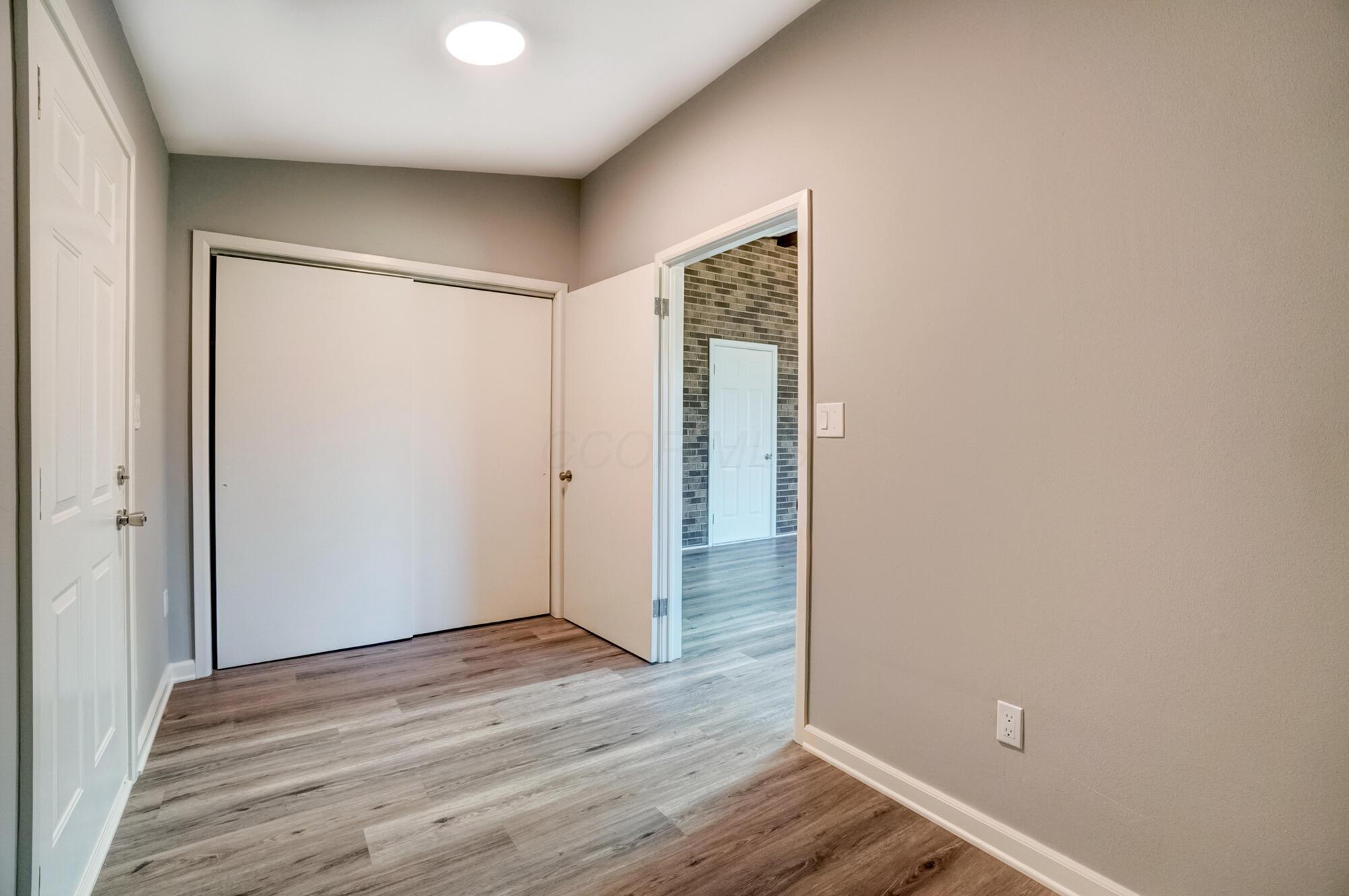 2575 Rosewood Drive, Troy, Ohio image 16