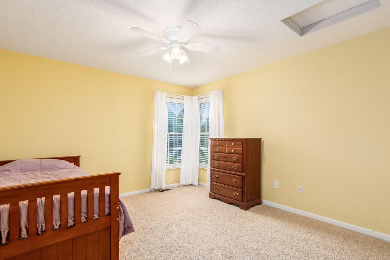 4409 Gary Way, Hilliard, Ohio image 21