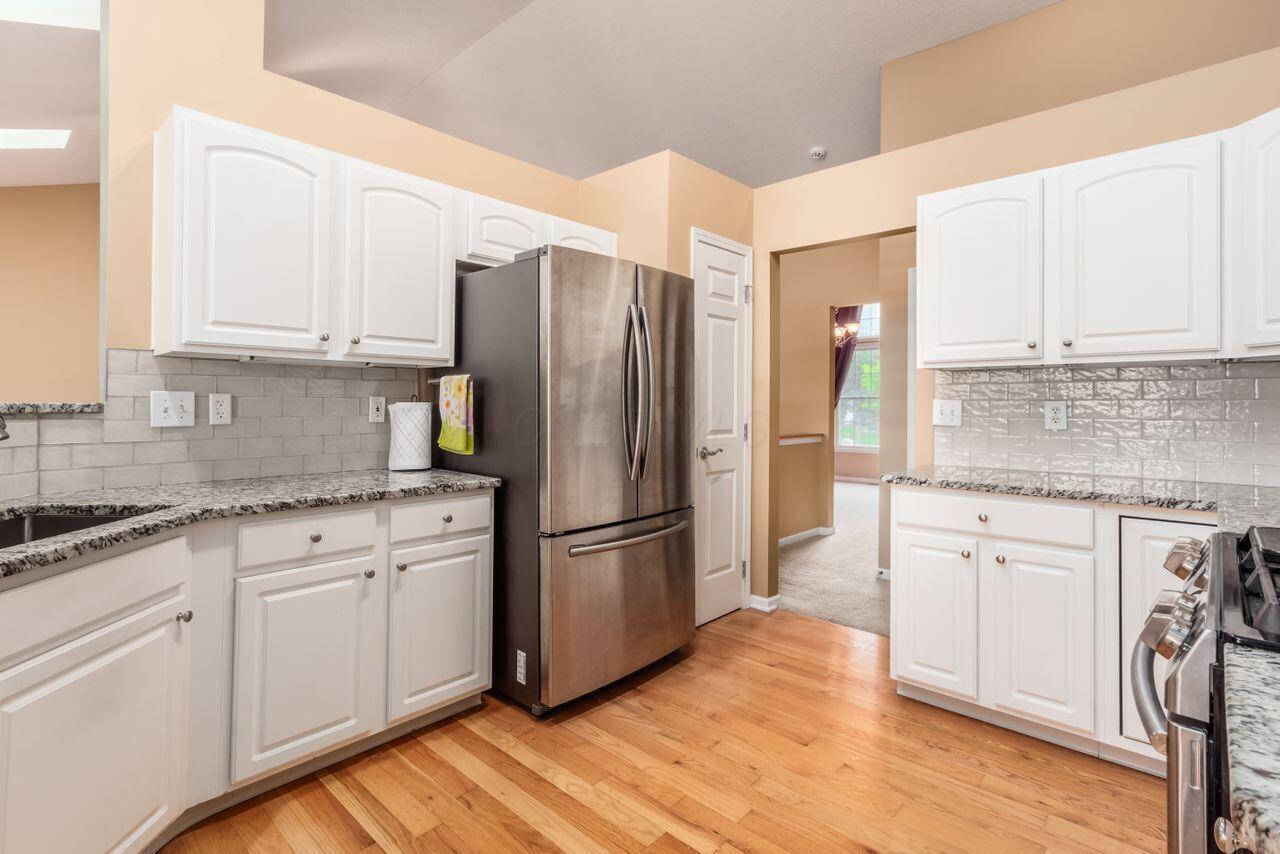 4409 Gary Way, Hilliard, Ohio image 12