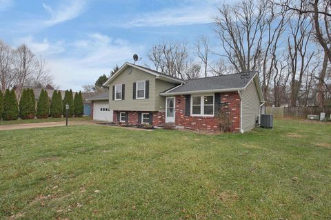 Tiny photo for 426 Alison Court, Lancaster, OH 43130 (MLS # 226000705)
