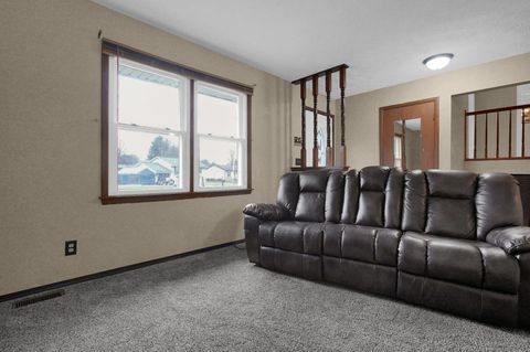 Tiny photo for 426 Alison Court, Lancaster, OH 43130 (MLS # 226000705)