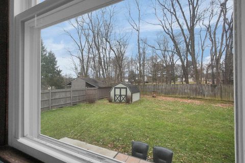Tiny photo for 426 Alison Court, Lancaster, OH 43130 (MLS # 226000705)