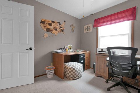 Tiny photo for 426 Alison Court, Lancaster, OH 43130 (MLS # 226000705)