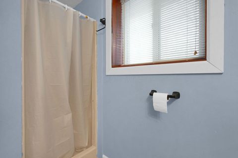 Tiny photo for 426 Alison Court, Lancaster, OH 43130 (MLS # 226000705)