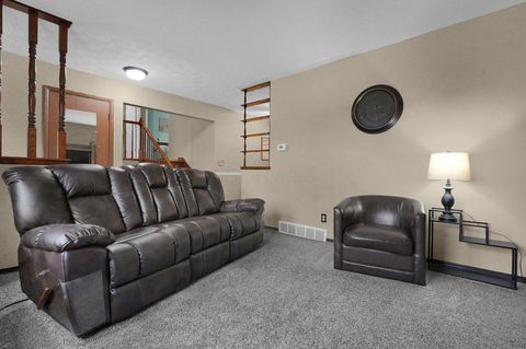 Tiny photo for 426 Alison Court, Lancaster, OH 43130 (MLS # 226000705)