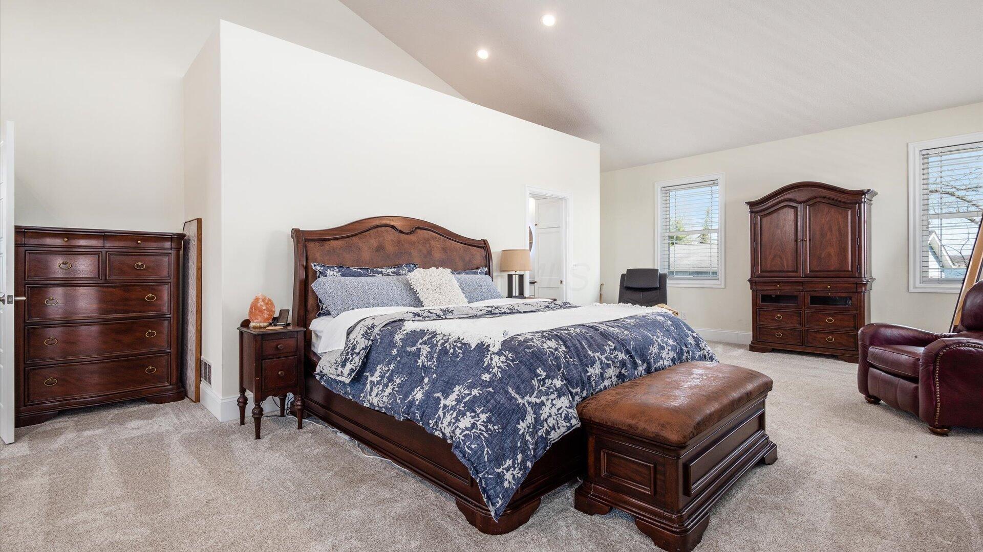 300 Cranberry Lane, Buckeye Lake, Ohio image 31