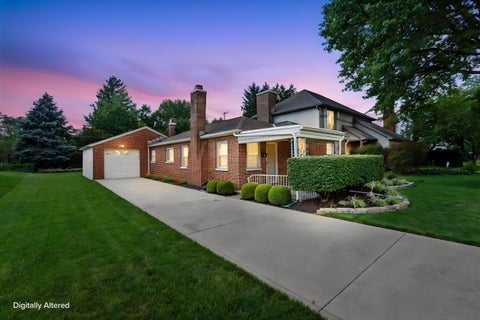Photo of 203 S Kellner Road, Columbus, OH 43209 (MLS # 226033627)