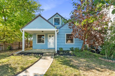 Photo of 33 Rosslyn Avenue, Columbus, OH 43214 (MLS # 225033289)