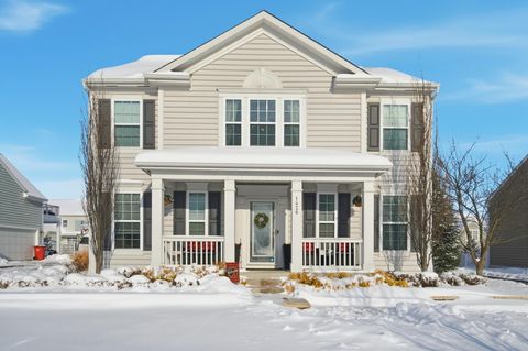 Photo of 1426 Scotsman Drive, Grove City, OH 43123 (MLS # 226002965)