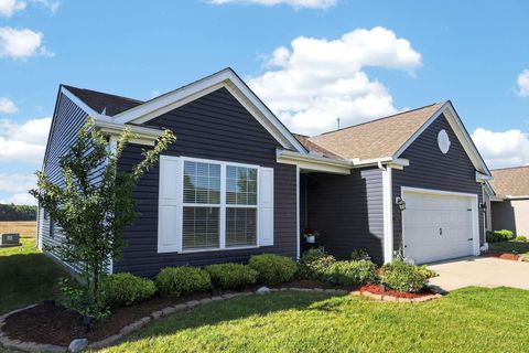 Photo of 5630 Tarboro Place, Canal Winchester, OH 43110 (MLS # 226019436)