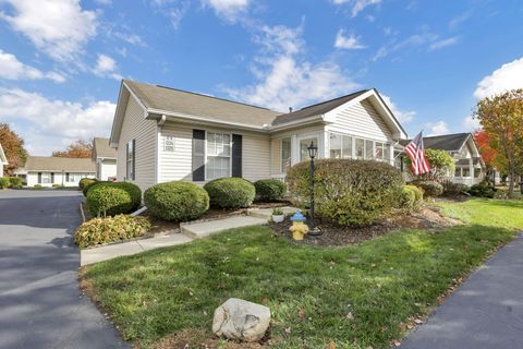 Photo of 1324 Hillview Circle W, Newark, OH 43055 (MLS # 225041658)
