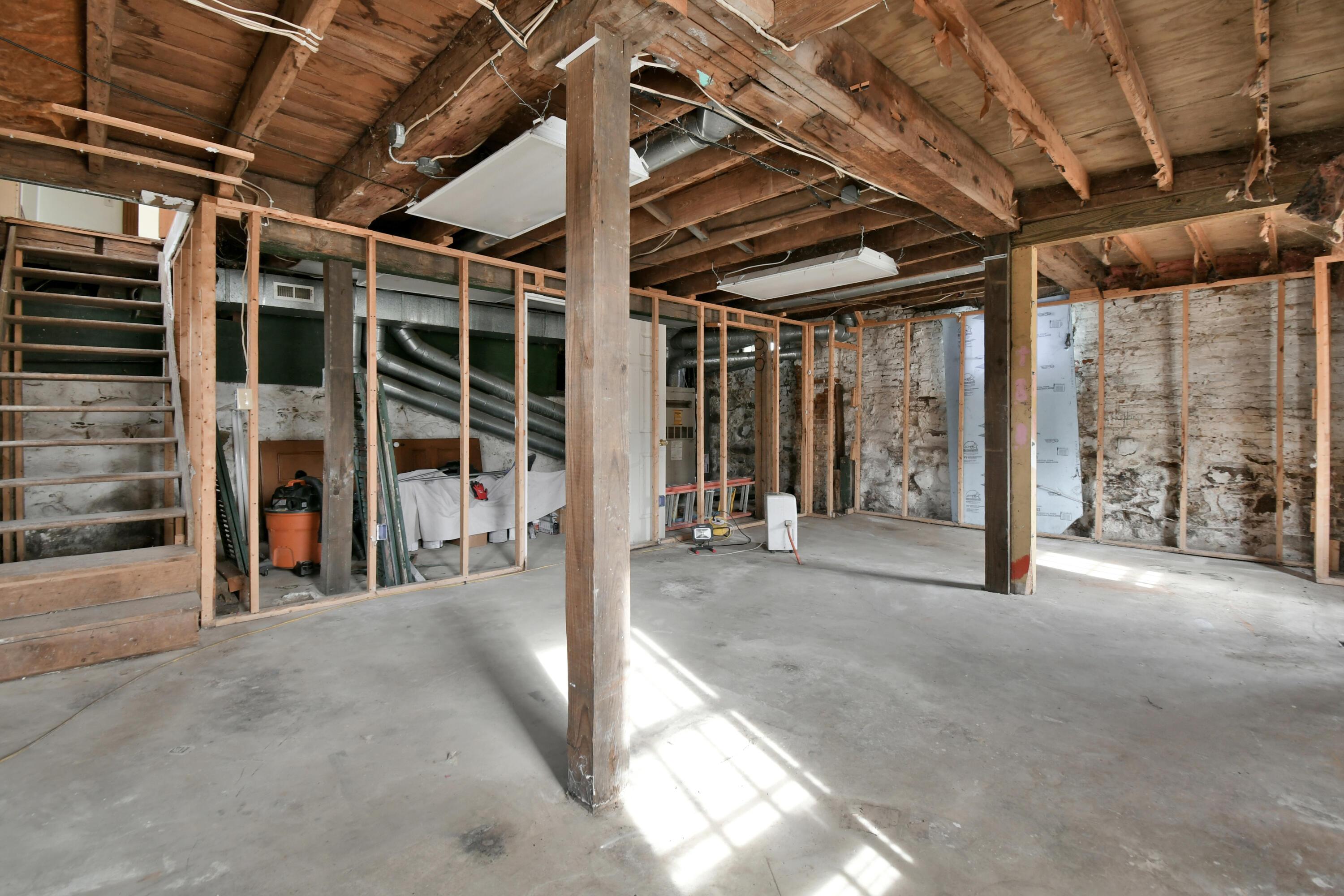 7053 Columbus Road, Mount Liberty, Ohio image 19
