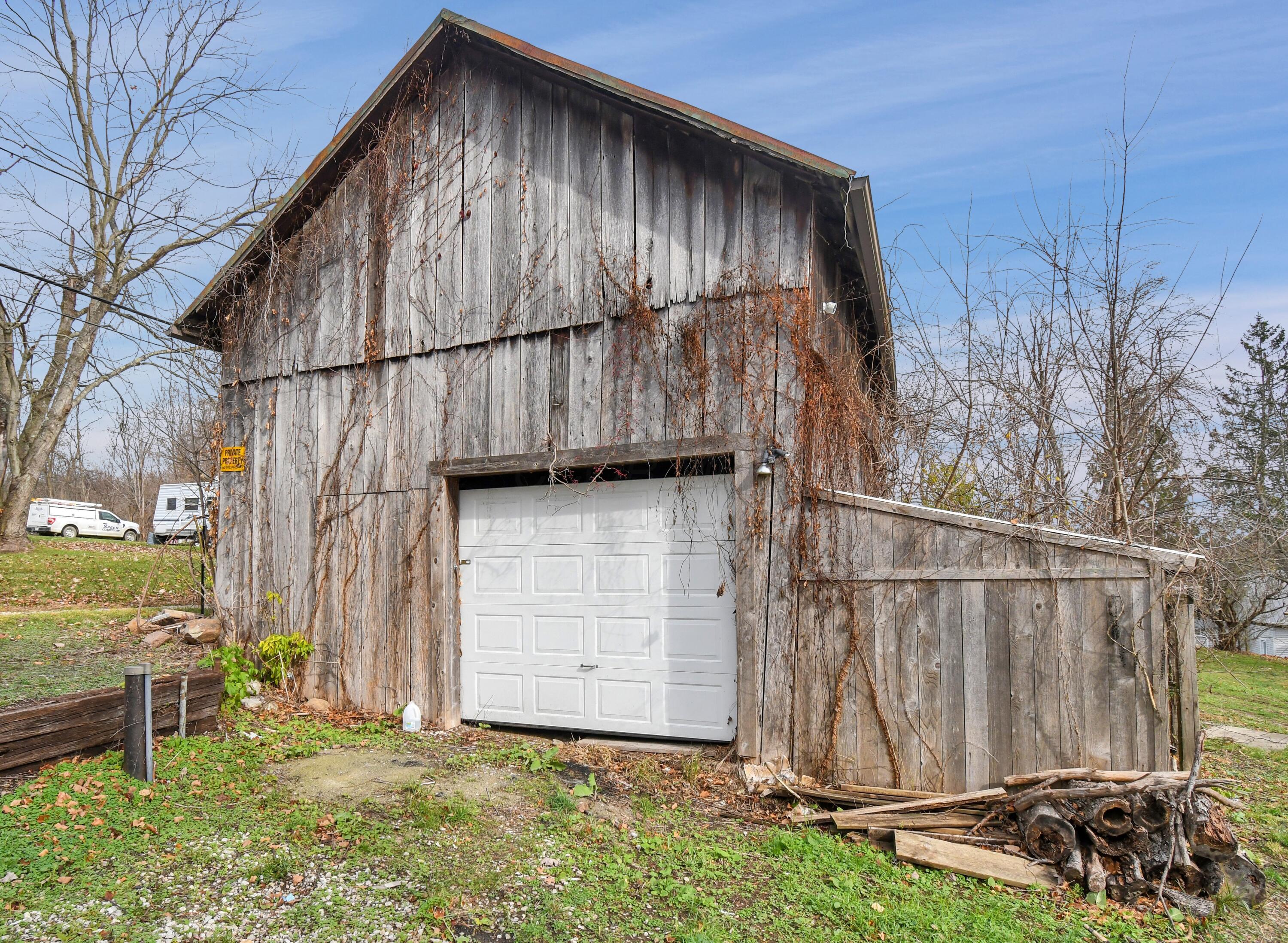 7053 Columbus Road, Mount Liberty, Ohio image 31