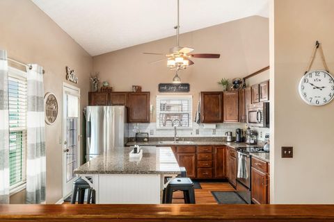 Tiny photo for 411 Broadview Court, Pataskala, OH 43062 (MLS # 226003258)