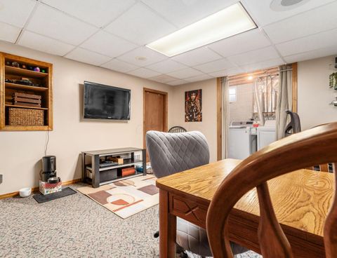 Tiny photo for 411 Broadview Court, Pataskala, OH 43062 (MLS # 226003258)