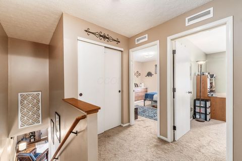 Tiny photo for 411 Broadview Court, Pataskala, OH 43062 (MLS # 226003258)