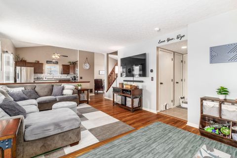 Tiny photo for 411 Broadview Court, Pataskala, OH 43062 (MLS # 226003258)