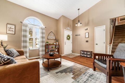 Tiny photo for 411 Broadview Court, Pataskala, OH 43062 (MLS # 226003258)