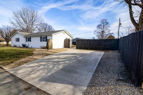 Tiny photo for 225 Edwards Road, Circleville, OH 43113 (MLS # 226001961)