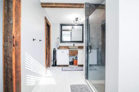 Tiny photo for 225 Edwards Road, Circleville, OH 43113 (MLS # 226001961)