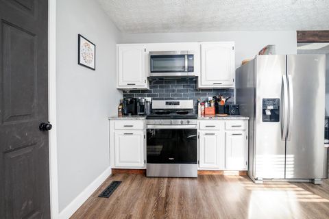 Tiny photo for 225 Edwards Road, Circleville, OH 43113 (MLS # 226001961)