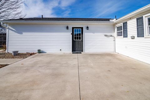 Tiny photo for 225 Edwards Road, Circleville, OH 43113 (MLS # 226001961)