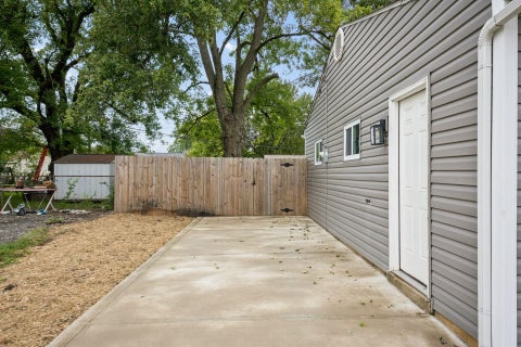 Tiny photo for 1382 Grovewood Drive, Columbus, OH 43207 (MLS # 226036387)