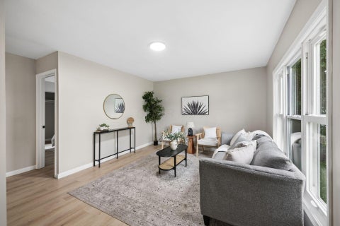 Tiny photo for 1382 Grovewood Drive, Columbus, OH 43207 (MLS # 226036387)