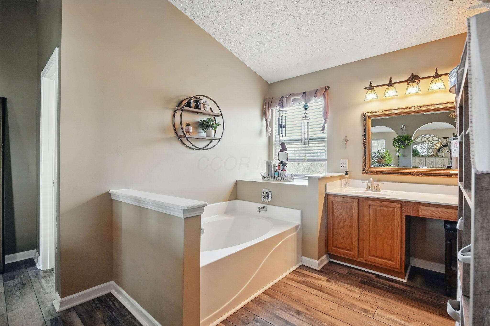 487 Melimare Drive, Galena, Ohio image 30