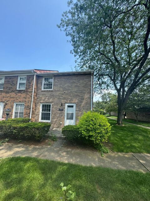 Tiny photo for 2337 Hardesty Court K1 #K1, Columbus, OH 43204 (MLS # 226000722)