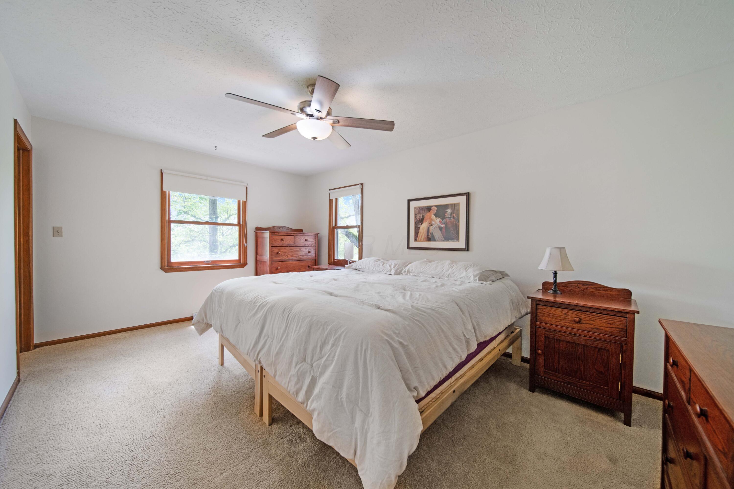 3210 Buttermilk Hill Road, Radnor, Ohio image 33