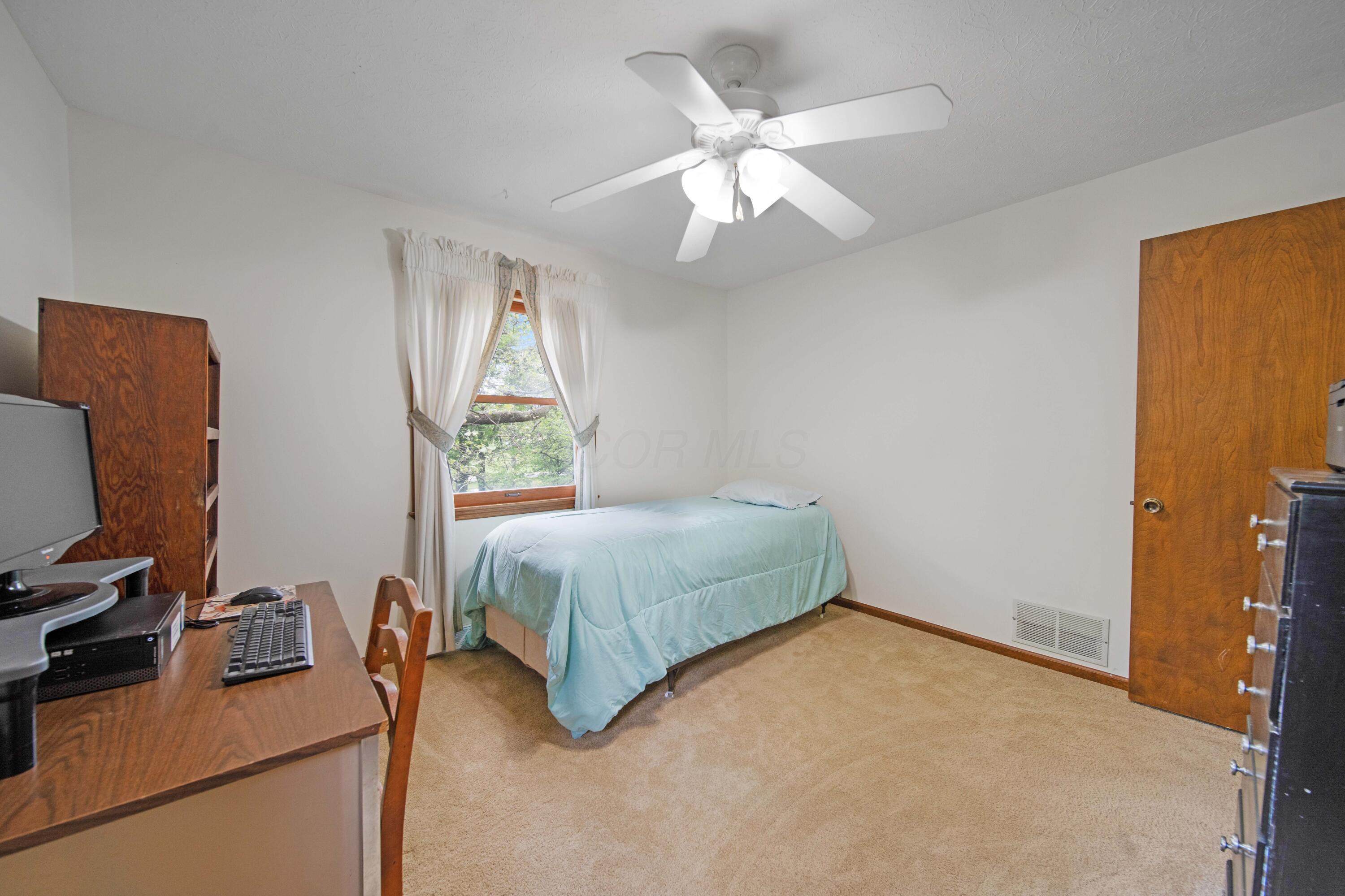 3210 Buttermilk Hill Road, Radnor, Ohio image 39