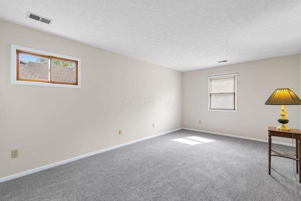 Columbus, Ohio 43230, United States, 4 Bedrooms Bedrooms, ,3 BathroomsBathrooms,Residential,Contingent,125075