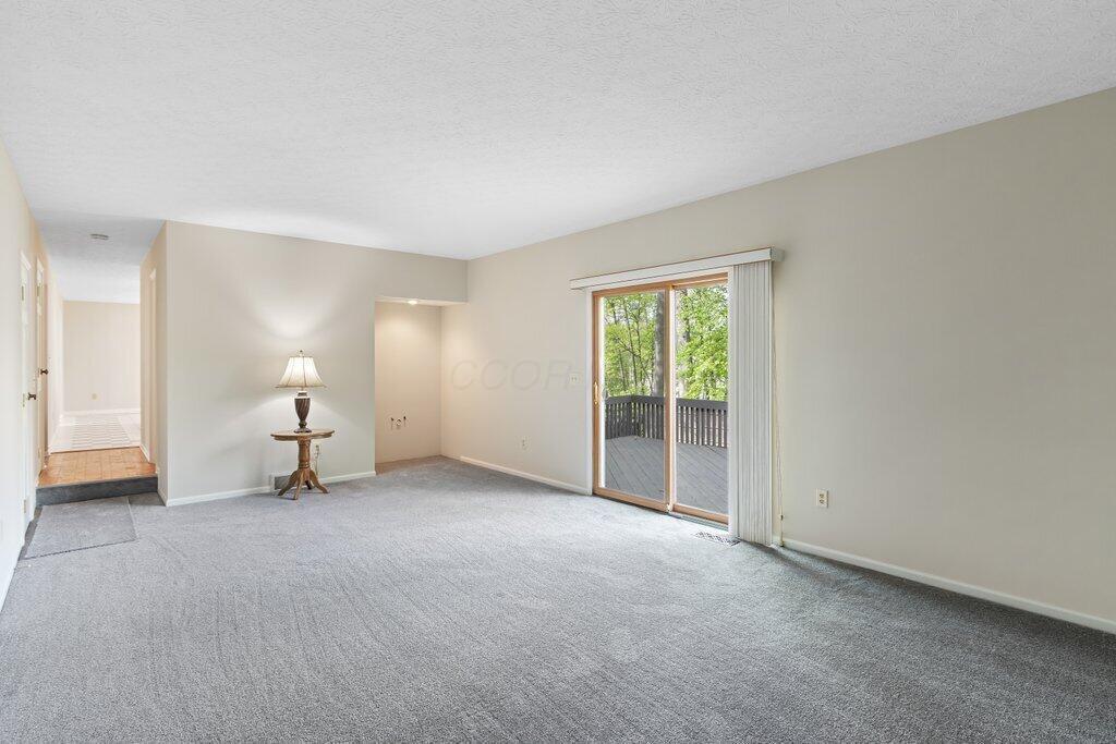 Columbus, Ohio 43230, United States, 4 Bedrooms Bedrooms, ,3 BathroomsBathrooms,Residential,Contingent,125075