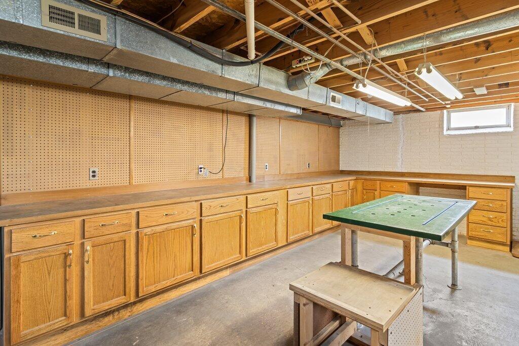 Columbus, Ohio 43230, United States, 4 Bedrooms Bedrooms, ,3 BathroomsBathrooms,Residential,Contingent,125075